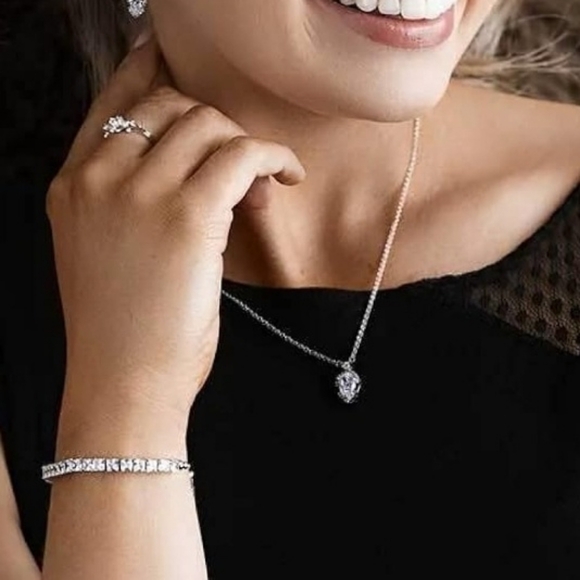 Montana Silversmiths Poised Perfection Cubic Zirconia Necklace New! - Picture 3 of 7